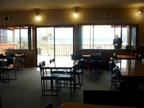 Great Lake Hotel Liawenee Екстер'єр фото